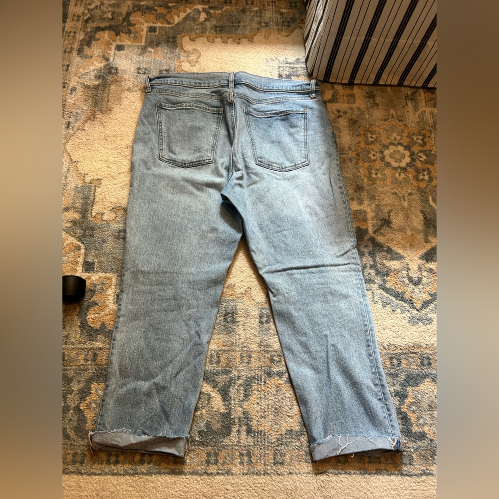 2 pairs women’s Old Navy jeans - Picture 4 of 10